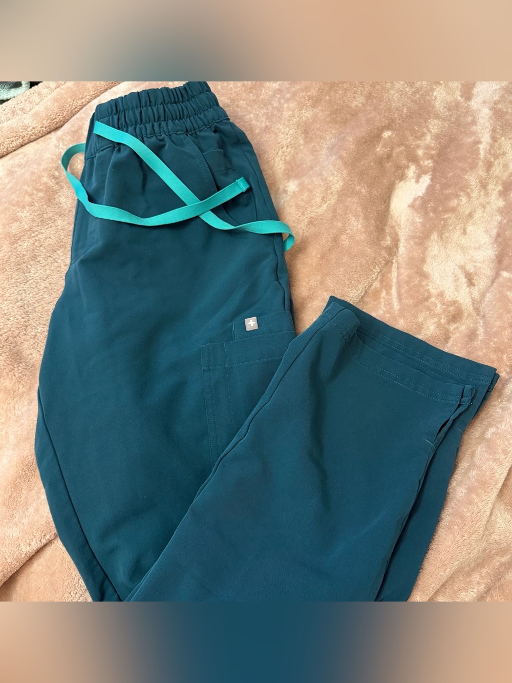 Figs scrub pants